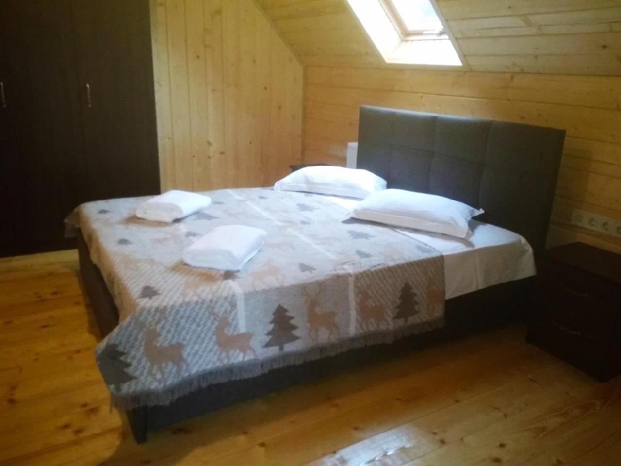 Hotel Galushko Mykulychyn Quarto foto